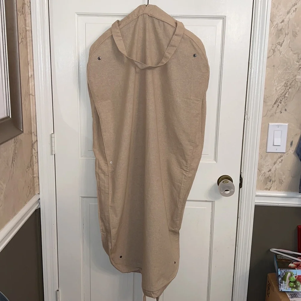 New Gucci Travel Hanging Garment Cover with Hanger